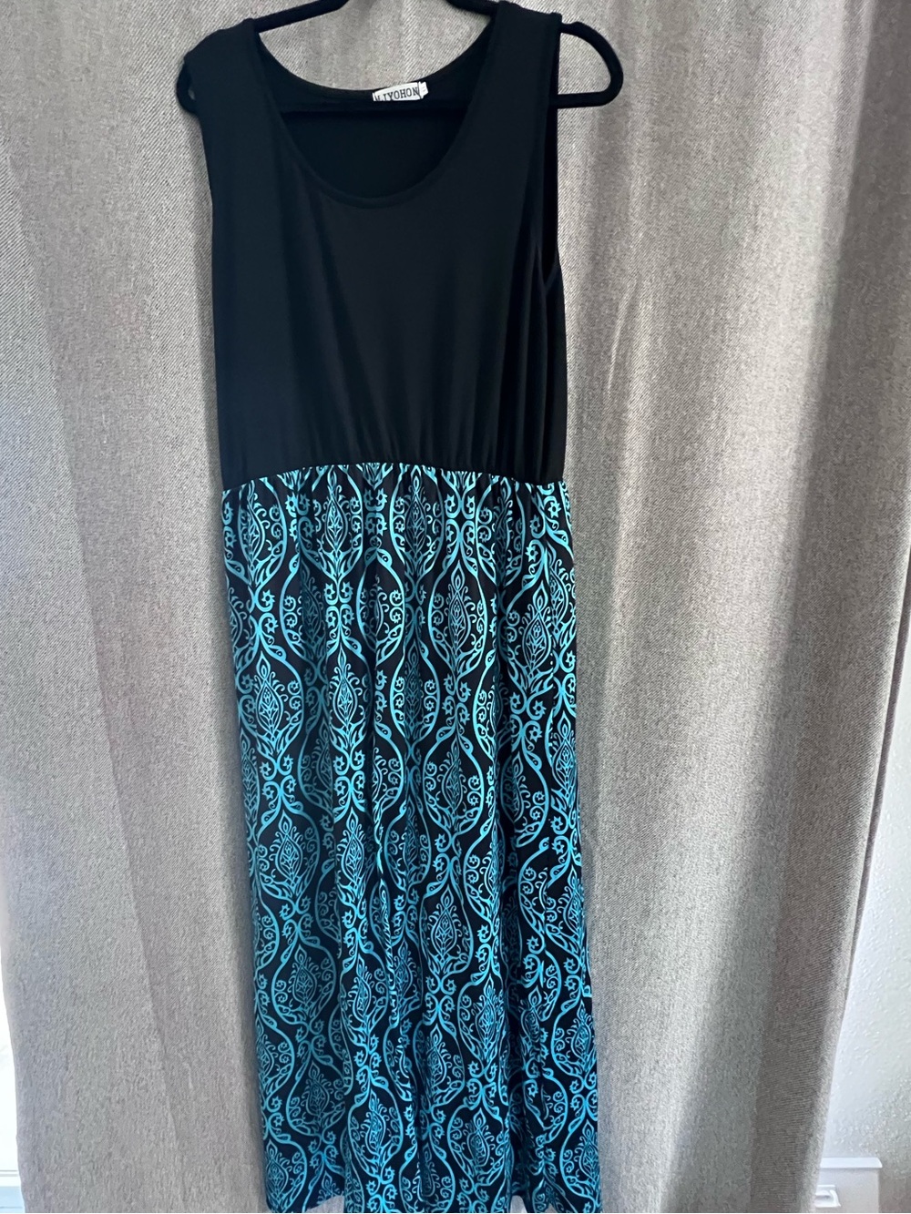 No Boundaries Black & Teal Sleeveless Maxi Dress